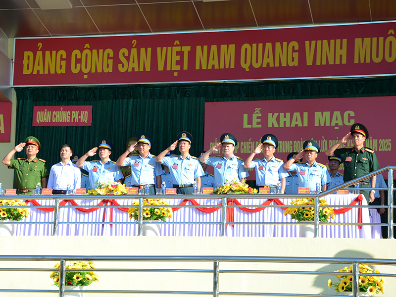 Quân chủng Phòng không - Không quân khai mạc diễn tập kíp chiến đấu sở chỉ huy trung đoàn tên lửa phòng không
