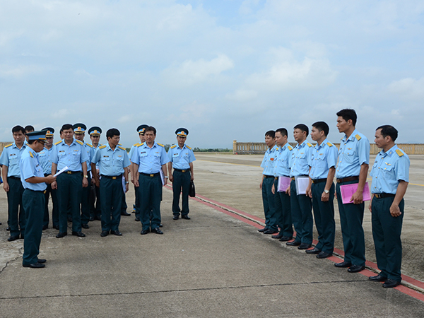 Quân chủng PK-KQ tổ chức thành công ban bay mẫu cho Trung đoàn 925 (Sư đoàn 372)