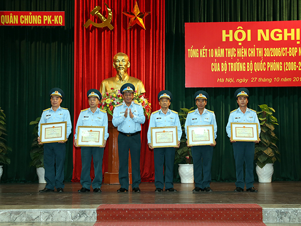 Quân chủng PK-KQ tổng kết 10 năm thực hiện Chỉ thị 30 của Bộ trưởng Bộ Quốc phòng