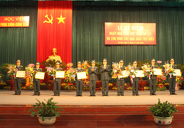 Học viện PK-KQ kỷ niệm ngày Nhà giáo Việt Nam 20-11 và tôn vinh các nhà giáo tiêu biểu năm 2016