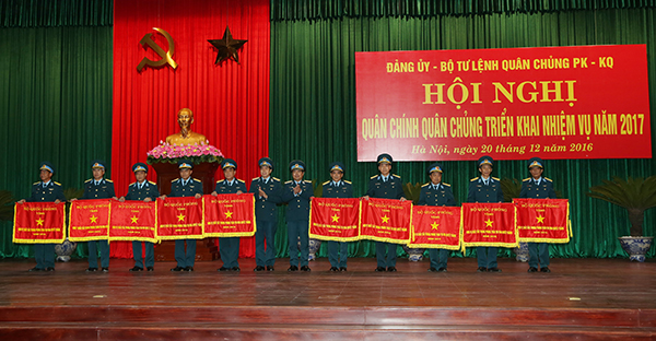 Quân chủng PK-KQ tổ chức Hội nghị quân chính triển khai nhiệm vụ năm 2017