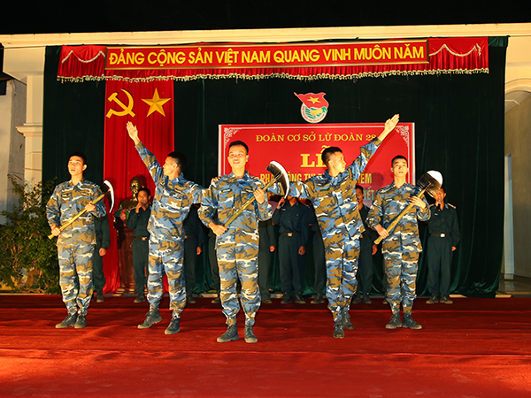 Đoàn cơ sở Lữ đoàn 28 tổ chức phát động thi đua cao điểm 