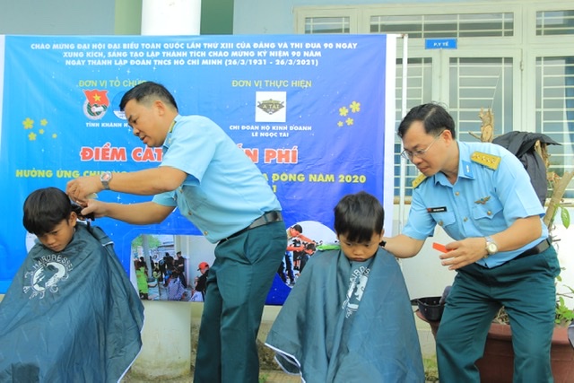 Trường Sĩ quan Không quân tham gia Chương trình “Tình nguyện mùa Đông” và “Xuân tình nguyện” tại huyện Khánh Vĩnh, tỉnh Khánh Hòa