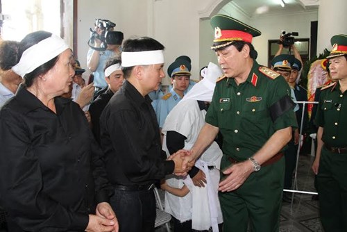 Tổ chức trang trọng Lễ tang đồng chí Đại tá Trần Quang Khải