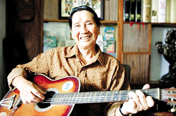 Nhạc sĩ Phạm Tuyên với bài hát 