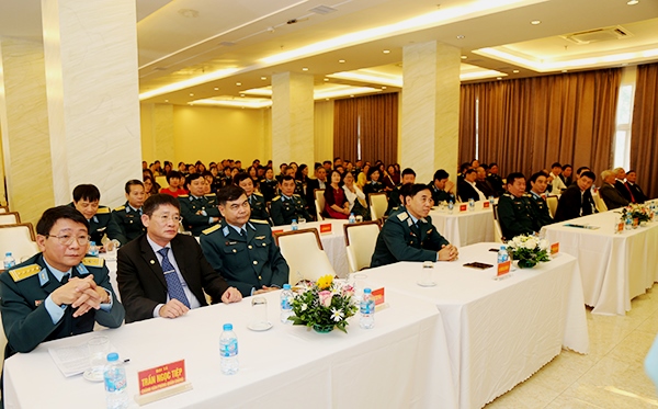 Văn phòng Bộ Tư lệnh Quân chủng PK-KQ chức gặp mặt kỷ niệm 45 năm Ngày  truyền thống