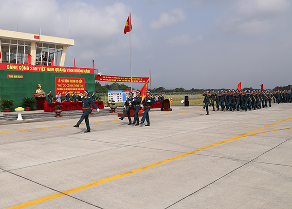 Trung đoàn 921 phát động đợt thi đua cao điểm chào mừng Đại hội đại biểu Đảng bộ Quân chủng Phòng không-Không quân lần thứ X