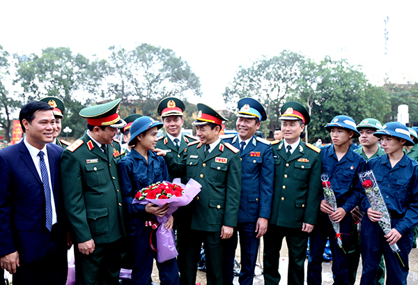 Thượng tướng Phan Văn Giang dự Lễ giao, nhận quân tại huyện Tiên Du, tỉnh Bắc Ninh