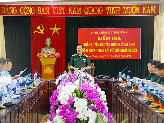 binh-chung-cong-binh-kiem-tra-cong-tac-huan-luyen-chuyen-nganh-tai-su-doan-363