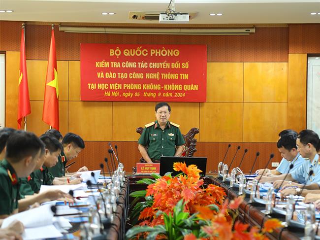 bo-quoc-phong-kiem-tra-cong-tac-chuyen-doi-so-va-dao-tao-cong-nghe-thong-tin-tai-hoc-vien-pk-kq