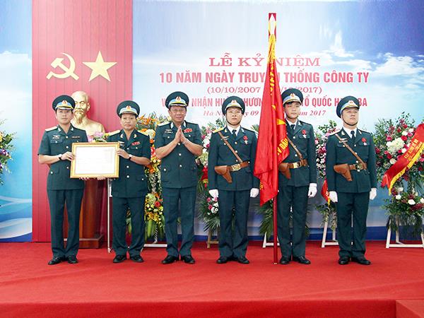 cong-ty-tnhh-mtv-dau-tu-va-xay-lap-acc-ky-niem-10-nam-ngay-truyen-thong-va-don-nhan-huan-chuong-bao-ve-to-quoc-hang-ba