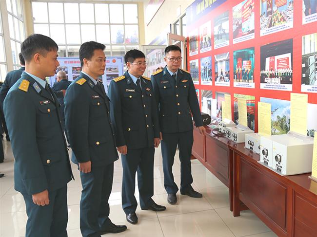 cuc-hau-can-ky-thuat-quan-chung-phong-khong-khong-quan-tap-huan-cong-tac-xe-may-van-tai-nam-2025