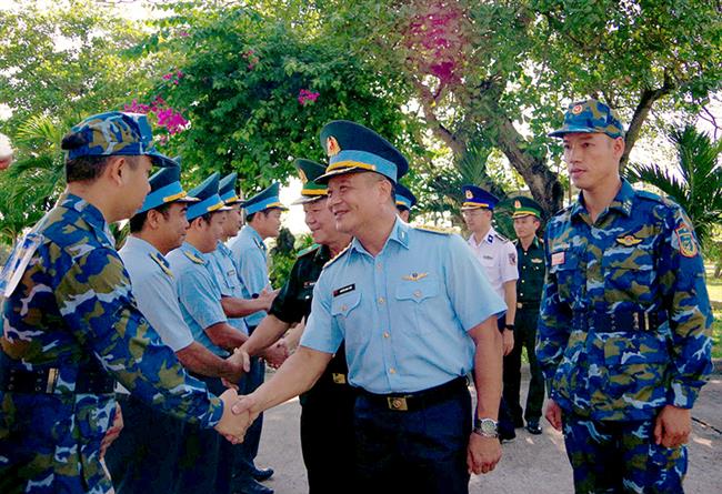 cum-thi-dua-khu-vuc-nam-trung-bo-to-chuc-hoi-nghi-trao-doi-hoc-tap-kinh-nghiem-nam-2025