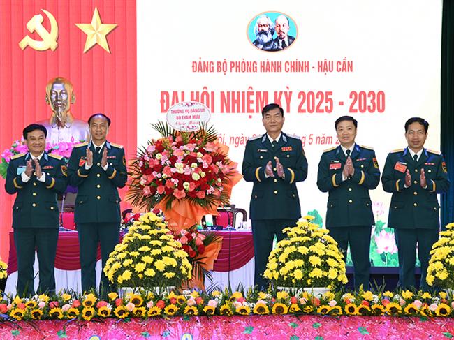 dang-bo-phong-hanh-chinh-hau-can-bo-tham-muu-to-chuc-dai-hoi-nhiem-ky-2025-2030