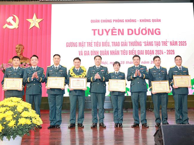 day-manh-nghien-cuu-khoa-hoc-o-truong-si-quan-khong-quan