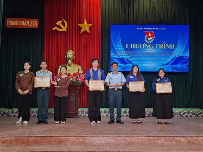 doan-co-so-trung-doan-276-to-chuc-chuong-trinh-phat-huy-vai-tro-cua-thanh-nien-quan-doi-tham-gia-pho-bien-giao-duc-phap-luat-van-dong-nhan-dan-chap-hanh-phap-luat-tai-co-so