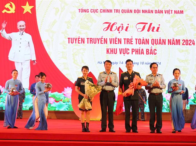 doi-tuyen-quan-chung-phong-khong-khong-quan-tham-gia-hoi-thi-tuyen-truyen-vien-tre-cap-toan-quan-nam-2024