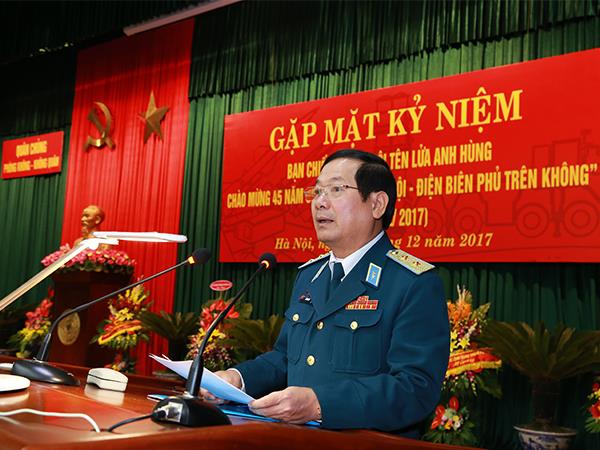 gap-mat-ban-chien-dau-bo-doi-ten-lua-anh-hung-chao-mung-ky-niem-45-nam-chien-thang-“ha-noi-dien-bien-phu-tren-khong”