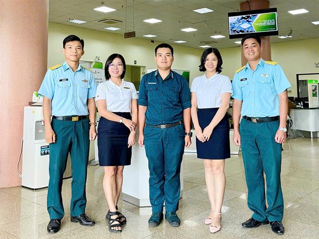 hanh-dong-dep-cua-ha-si-nguyen-huu-duc
