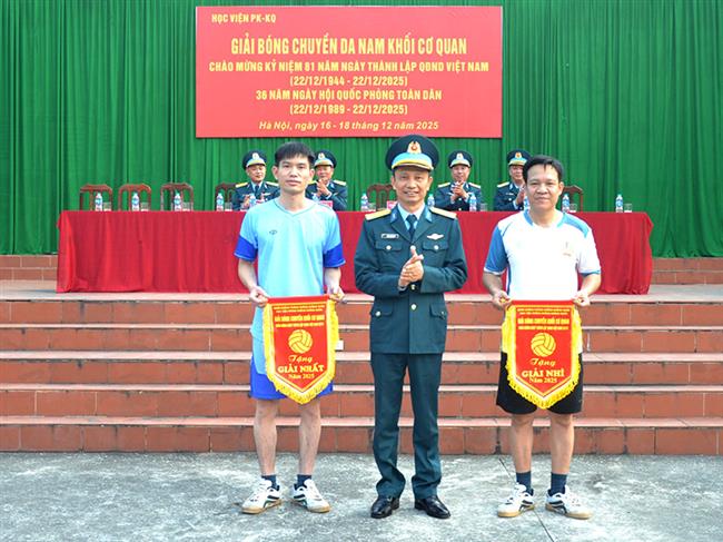 hoc-vien-phong-khong-khong-quan-to-chuc-giai-bong-chuyen-chao-mung-ky-niem-81-nam-ngay-thanh-lap-quan-doi-nhan-dan-viet-nam