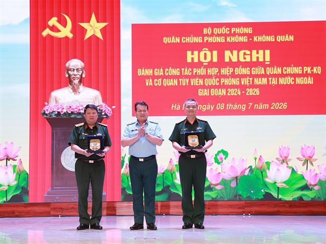 hoi-nghi-danh-gia-cong-tac-phoi-hop-hiep-dong-giua-quan-chung-phong-khong-khong-quan-va-co-quan-tuy-vien-quoc-phong-viet-nam-tai-nuoc-ngoai