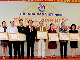 hoi-nha-bao-viet-nam-to-chuc-hoi-nghi-toan-quoc-trien-khai-cong-tac-nam-2017