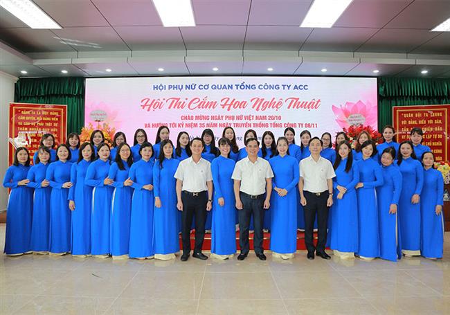 hoi-phu-nu-co-quan-tong-cong-ty-acc-to-chuc-hoi-thi-cam-hoa-nghe-thuat-chao-mung-ky-niem-95-nam-ngay-phu-nu-viet-nam