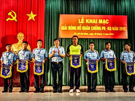 khai-mac-giai-bong-ro-quan-chung-phong-khong-khong-quan-nam-2018