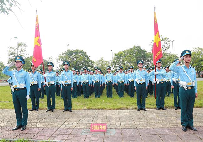 kho-luyen-de-ren-y-chi-xay-dung-quyet-tam