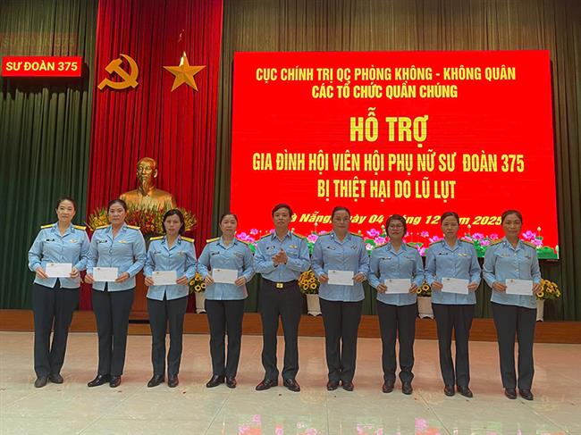 kip-thoi-ho-tro-cac-dong-doi-bi-anh-huong-boi-lu-lut