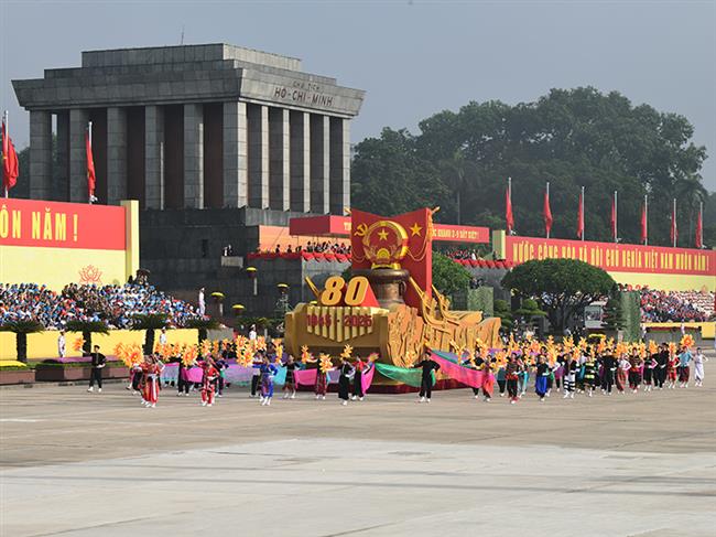 le-ky-niem-dieu-binh-dieu-hanh-80-nam-cach-mang-thang-tam-thanh-cong-19-8-1945-19-8-2025-va-quoc-khanh-nuoc-cong-hoa-xa-hoi-chu-nghia-viet-nam-02-9-1945-02-9-2025