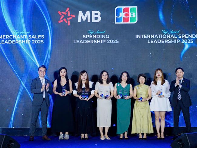 mb-duoc-jcb-vinh-danh-voi-9-giai-thuong-danh-gia