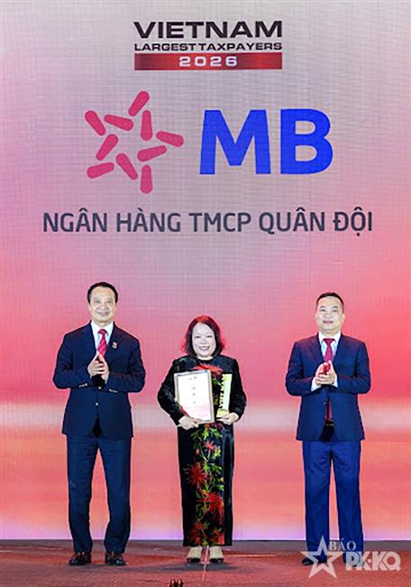 mb-lan-dau-vuot-moc-10-000-ty-dong-nop-ngan-sach-cung-co-vi-the-ngan-hang-hang-dau-viet-nam