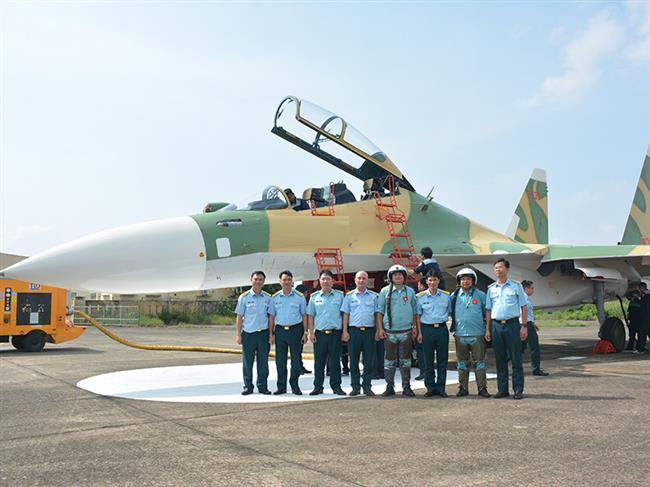 nha-may-a32-bay-thu-thanh-cong-may-bay-su-30mk2-sau-khi-sua-chua-lon