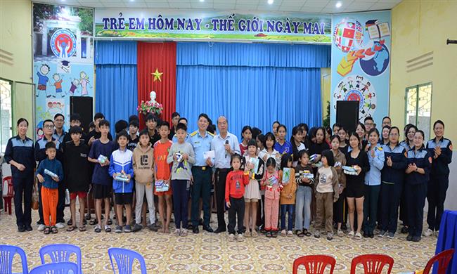 nha-may-a32-voi-hanh-trinh-thien-nguyen-lan-thu-87