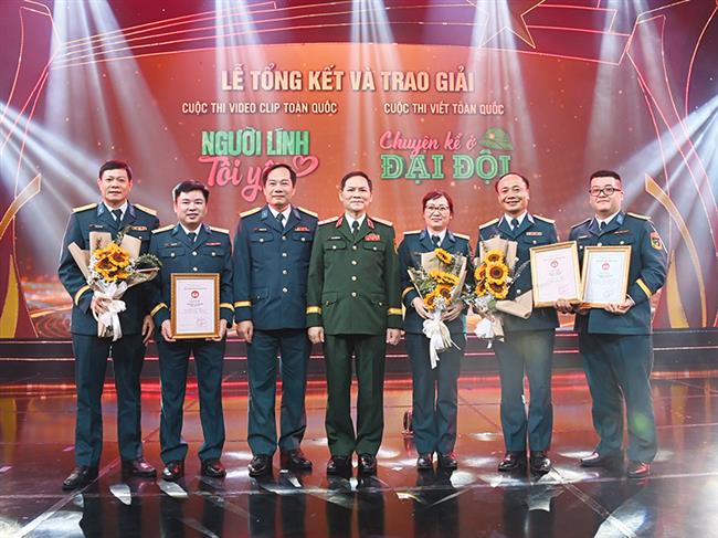 nhieu-tac-gia-va-nhom-tac-gia-trong-quan-chung-phong-khong-khong-quan-dat-giai-cuoc-thi-video-clip-toan-quoc-“nguoi-linh-toi-yeu”-va-cuoc-thi-viet-“chuyen-ke-o-dai-doi”