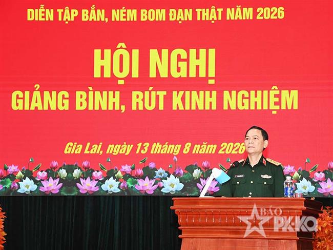 quan-chung-phong-khong-khong-quan-giang-binh-rut-kinh-nghiem-dien-tap-ban-nem-bom-dan-that-cho-luc-luong-khong-quan-nam-2026