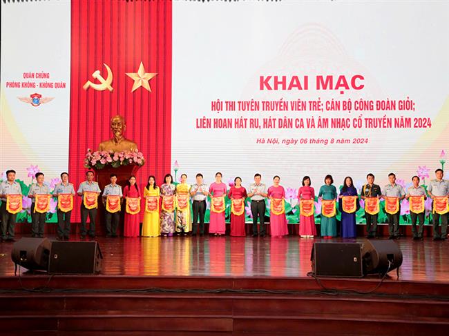 quan-chung-phong-khong-khong-quan-khai-mac-hoi-thi-tuyen-truyen-vien-tre;-chu-tich-cong-doan-co-so-gioi;-lien-hoan-hat-ru-hat-dan-ca-va-am-nhac-co-truyen-nam-2024