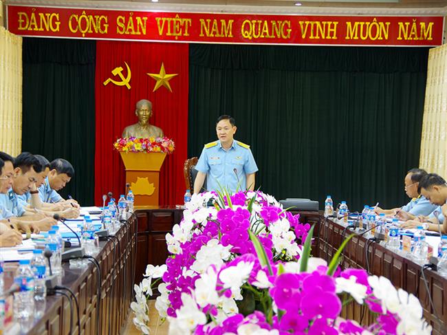 quan-chung-phong-khong-khong-quan-kiem-tra-toan-dien-cong-tac-ky-thuat-tai-su-doan-363