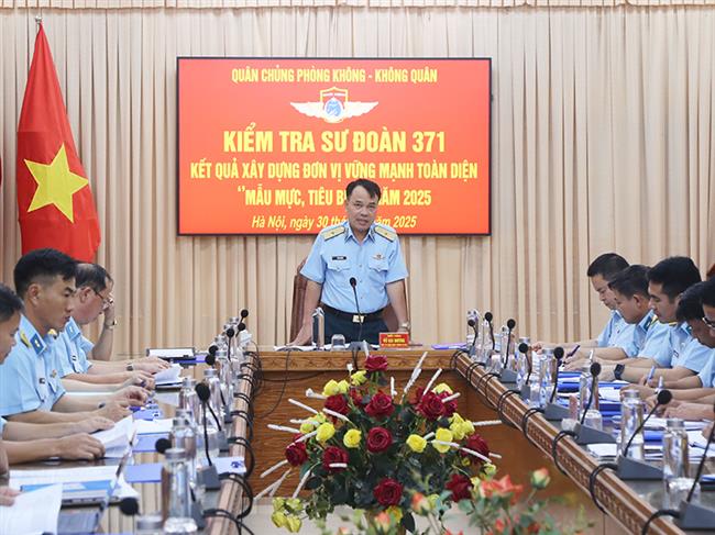 quan-chung-phong-khong-khong-quan-kiem-tra-xay-dung-don-vi-vung-manh-toan-dien-“mau-muc-tieu-bieu”-cac-don-vi-khu-vuc-mien-bac