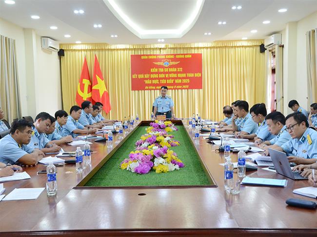 quan-chung-phong-khong-khong-quan-kiem-tra-xay-dung-don-vi-vung-manh-toan-dien-“mau-muc-tieu-bieu”-cac-don-vi-khu-vuc-mien-trung