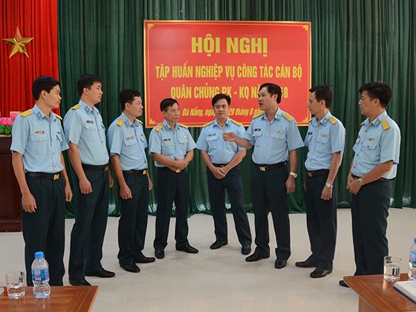 quan-chung-phong-khong-khong-quan-tap-huan-nghiep-vu-cong-tac-can-bo