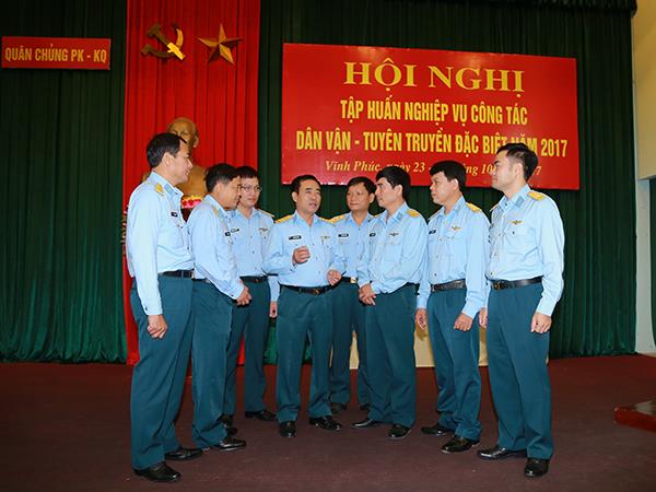 quan-chung-phong-khong-khong-quan-tap-huan-nghiep-vu-cong-tac-dan-van-tuyen-truyen-dac-biet