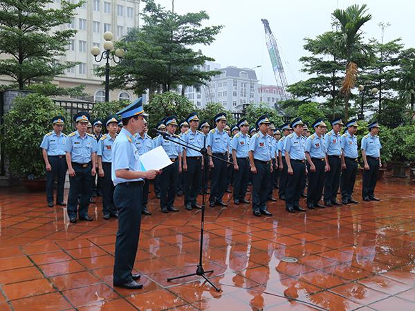 quan-chung-to-chuc-dang-huong-tuong-niem-cac-anh-hung-liet-si