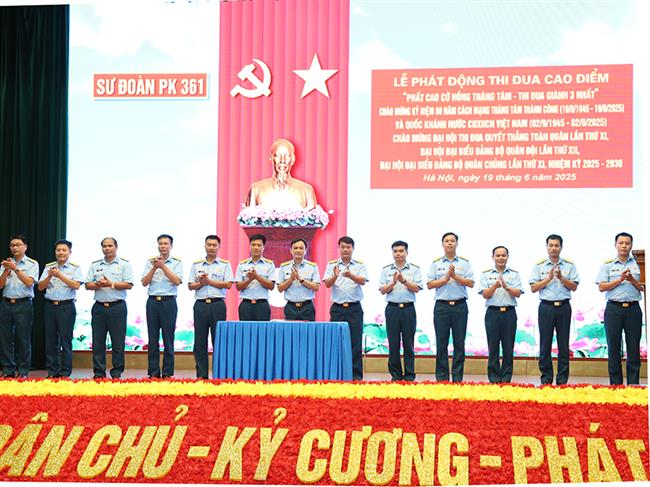 su-doan-361-to-chuc-hoi-nghi-quan-chinh-6-thang-cuoi-nam-2025
