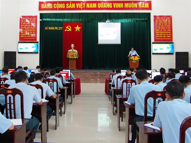 su-doan-377-tap-huan-cong-nghe-thong-tin-chuyen-doi-so-va-to-chuc-hoc-tap-danh-gia-tri-thuc-ky-nang-so-trien-khai-phong-trao-“binh-dan-hoc-vu-so”