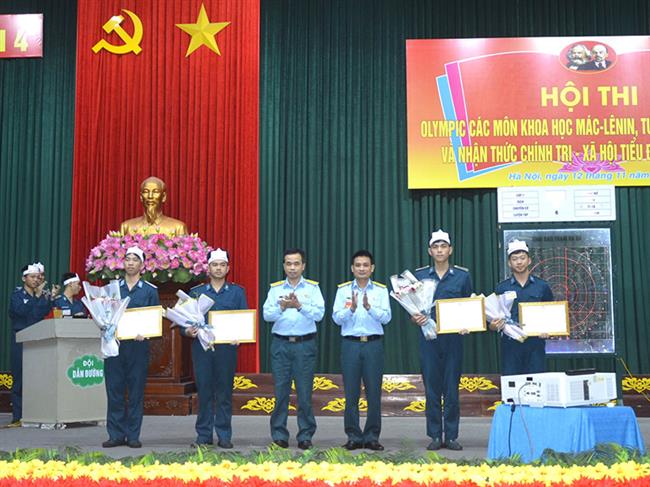 tieu-doan-4-hoc-vien-phong-khong-khong-quan-to-chuc-hoi-thi-olympic-cac-mon-khoa-hoc-mac-lenin-tu-tuong-ho-chi-minh-nam-2025