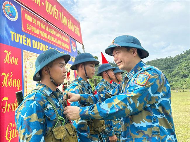 tieu-doan-huan-luyen-chien-si-moi-su-doan-361-to-chuc-kiem-tra-“3-tieng-no”
