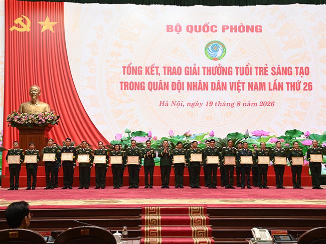 bo-quoc-phong-tong-ket-trao-giai-thuong-tuoi-tre-sang-tao-trong-quan-doi-nhan-dan-viet-nam-lan-thu-26