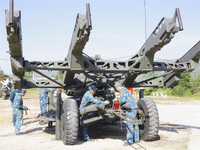 trung-doan-213-to-chuc-hoi-thao-kip-chien-dau-phan-doi-hoa-luc-ten-lua-s125-2tm-nam-2025